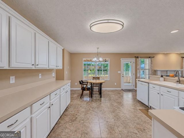 1205 Mystic Drive, Loganville, GA 30052