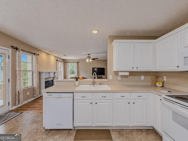 1205 Mystic Drive, Loganville, GA 30052