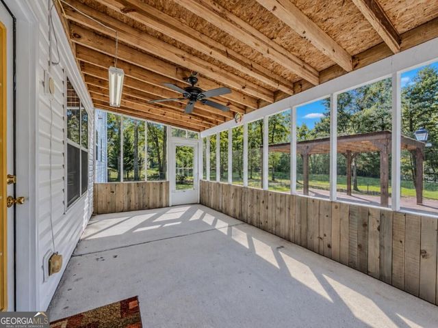 1205 Mystic Drive, Loganville, GA 30052