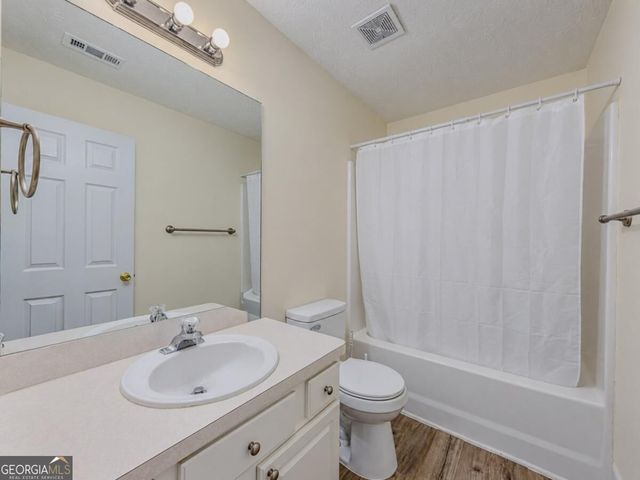 1205 Mystic Drive, Loganville, GA 30052