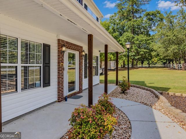 1205 Mystic Drive, Loganville, GA 30052