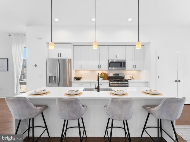 3201 RISEVIEW WALK, Philadelphia, PA 19125