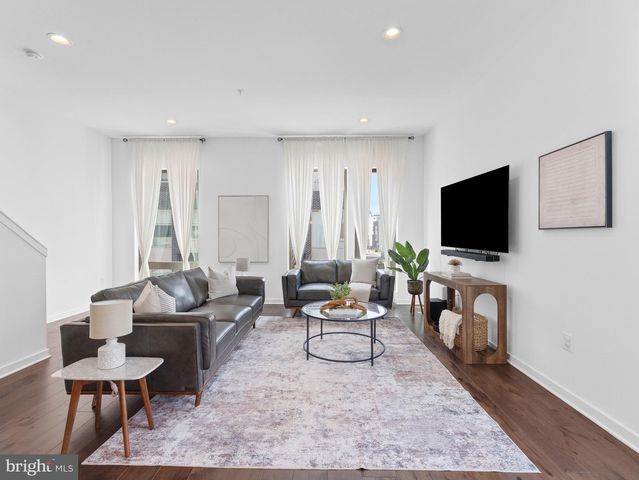 3201 RISEVIEW WALK, Philadelphia, PA 19125