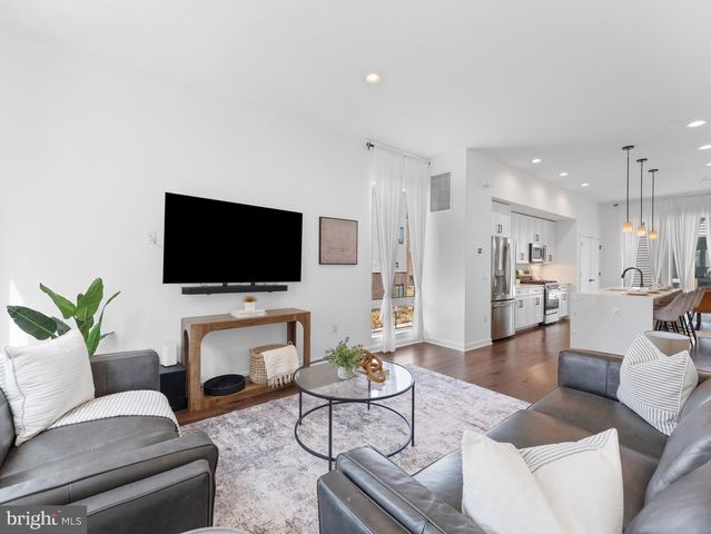 3201 RISEVIEW WALK, Philadelphia, PA 19125