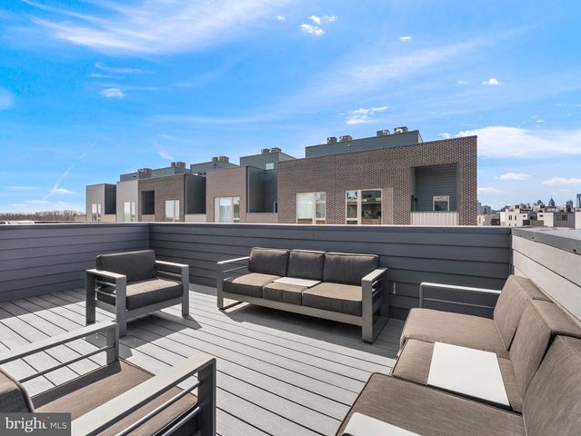 3201 RISEVIEW WALK, Philadelphia, PA 19125