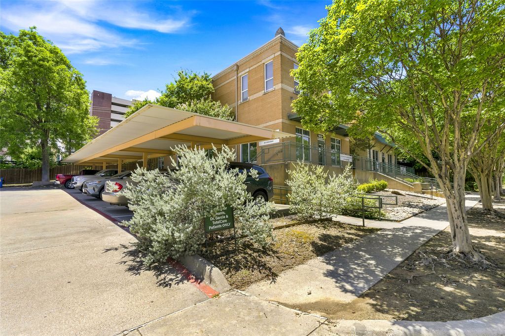 1617 W Oleander Street 225, Fort Worth, TX 76104