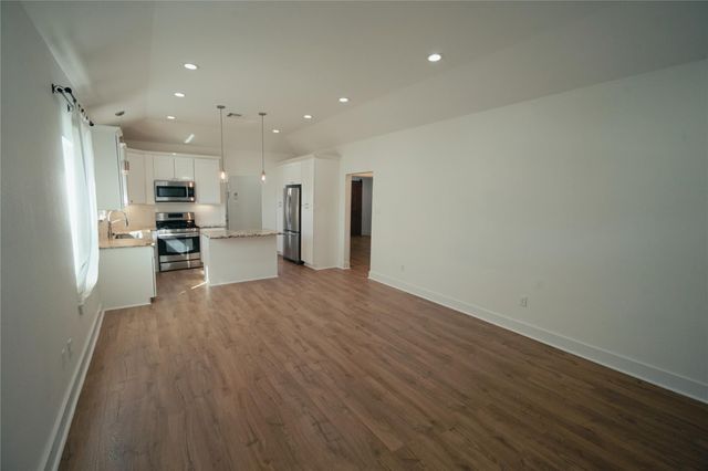 5105 Chapman Street, Houston, TX 77009