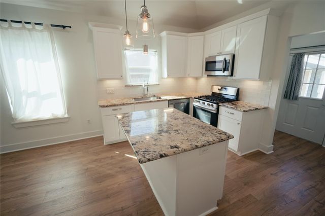 5105 Chapman Street, Houston, TX 77009