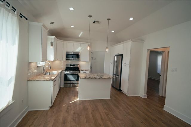 5105 Chapman Street, Houston, TX 77009