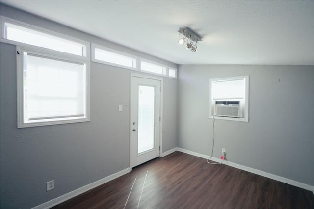 5105 Chapman Street, Houston, TX 77009