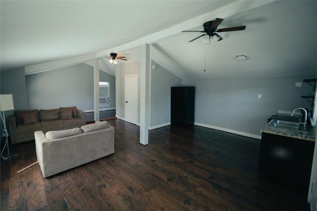 5105 Chapman Street, Houston, TX 77009