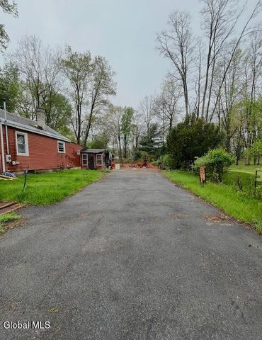 1072 Climax Avenue, Schenectady, NY 12304