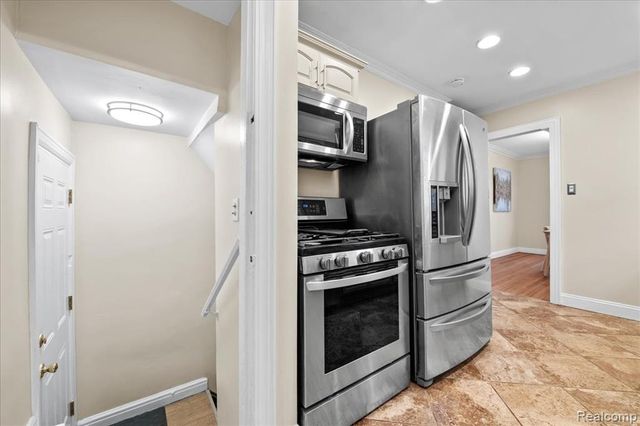 4323 Kensington Avenue, Detroit, MI 48224