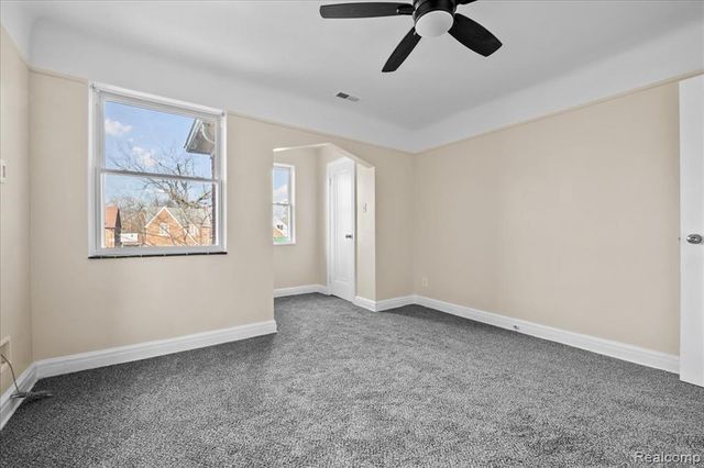 4323 Kensington Avenue, Detroit, MI 48224