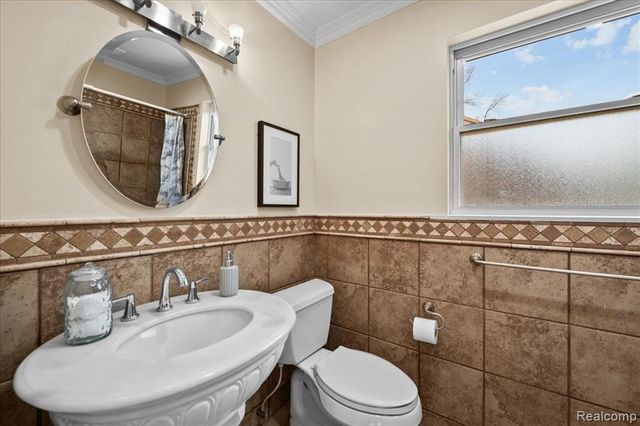 4323 Kensington Avenue, Detroit, MI 48224