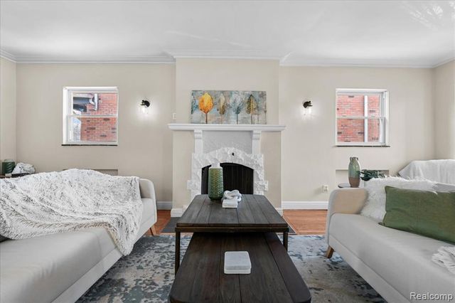 4323 Kensington Avenue, Detroit, MI 48224