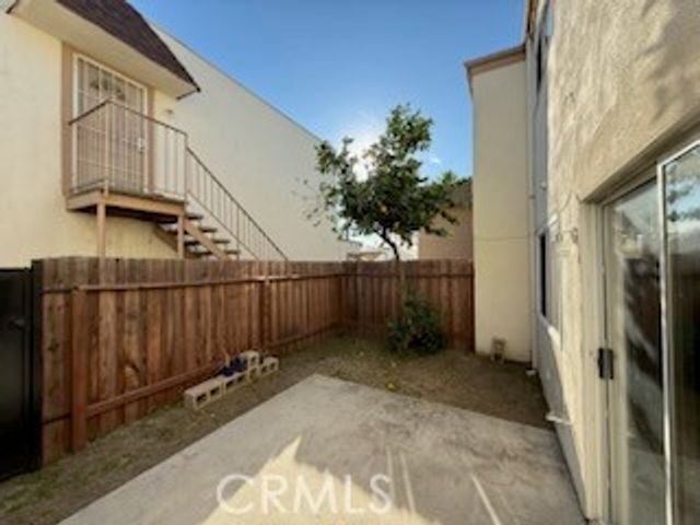 249 E Jackson Street B, Rialto, CA 92376