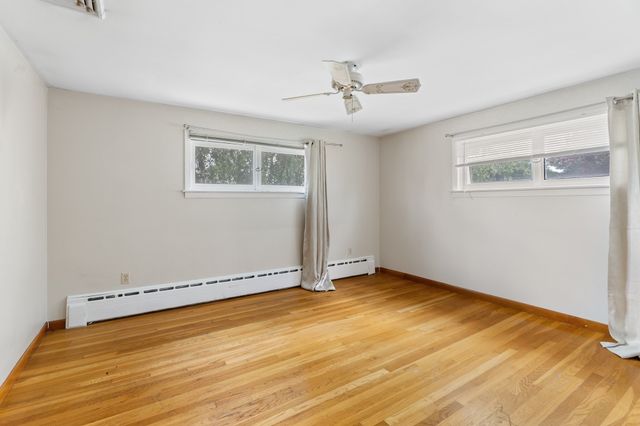 42 Marlboro Street, Worcester, MA 01604
