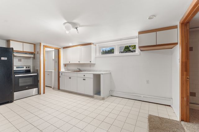 42 Marlboro Street, Worcester, MA 01604