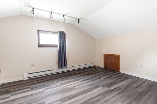42 Marlboro Street, Worcester, MA 01604