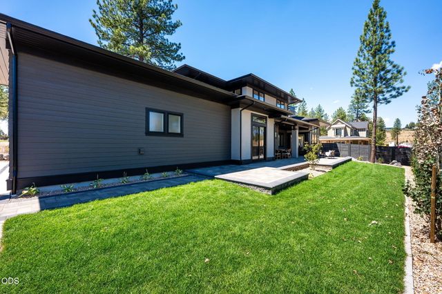 3437 NW Celilo Lane Lot 310, Bend, OR 97703