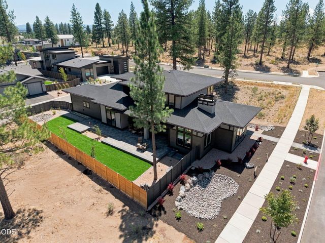 3437 NW Celilo Lane Lot 310, Bend, OR 97703