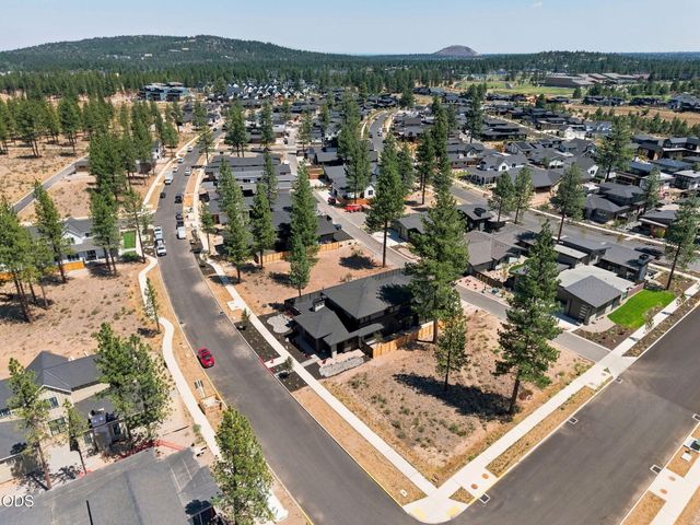 3437 NW Celilo Lane Lot 310, Bend, OR 97703