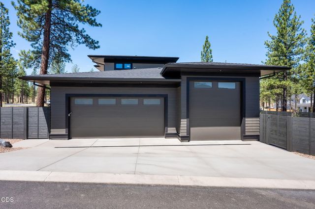 3437 NW Celilo Lane Lot 310, Bend, OR 97703