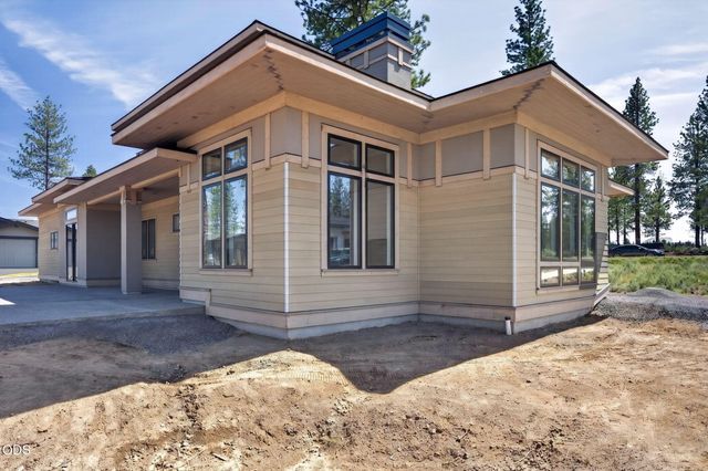 3437 NW Celilo Lane Lot 310, Bend, OR 97703