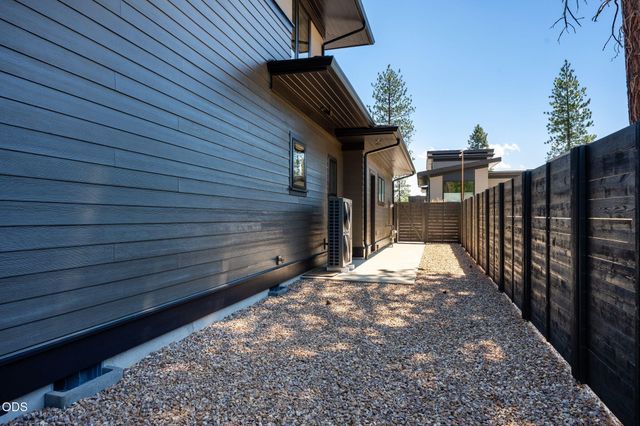 3437 NW Celilo Lane Lot 310, Bend, OR 97703