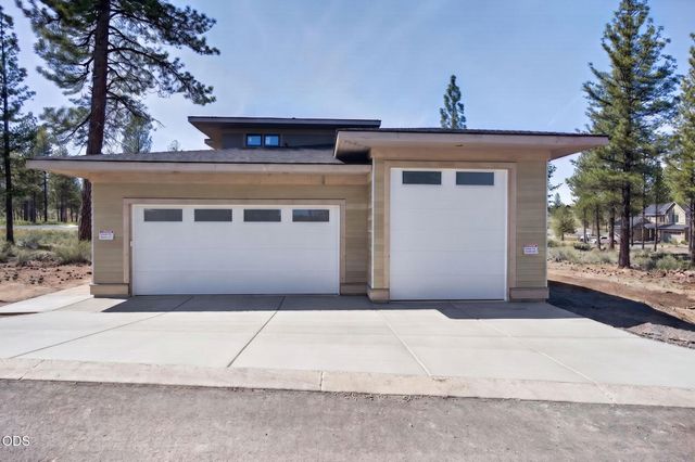 3437 NW Celilo Lane Lot 310, Bend, OR 97703