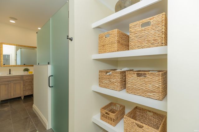 3444 Eastbrooke Court, Newburgh, IN 47630