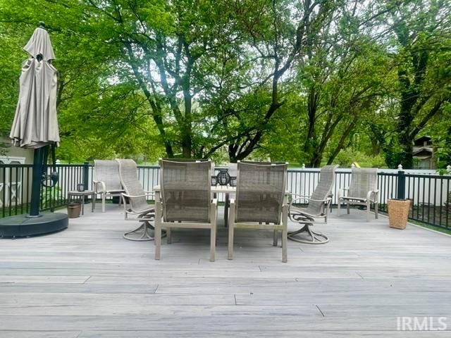 3444 Eastbrooke Court, Newburgh, IN 47630