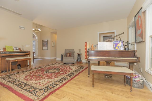 3444 Eastbrooke Court, Newburgh, IN 47630