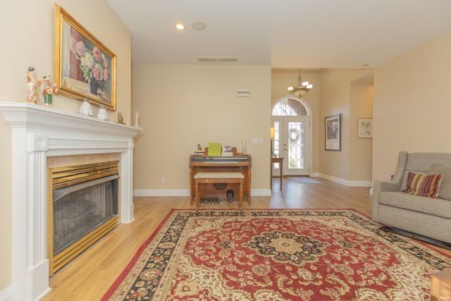 3444 Eastbrooke Court, Newburgh, IN 47630