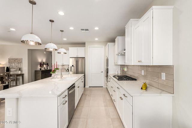 7674 W CACTUS WREN Way, Florence, AZ 85132