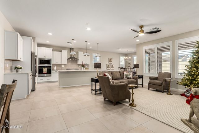 7674 W CACTUS WREN Way, Florence, AZ 85132