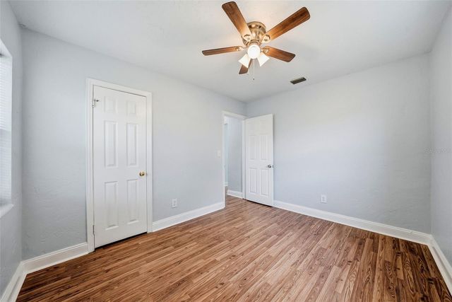 9310 N DARTMOUTH AVENUE, Tampa, FL 33612