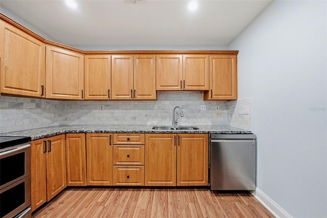 9310 N DARTMOUTH AVENUE, Tampa, FL 33612