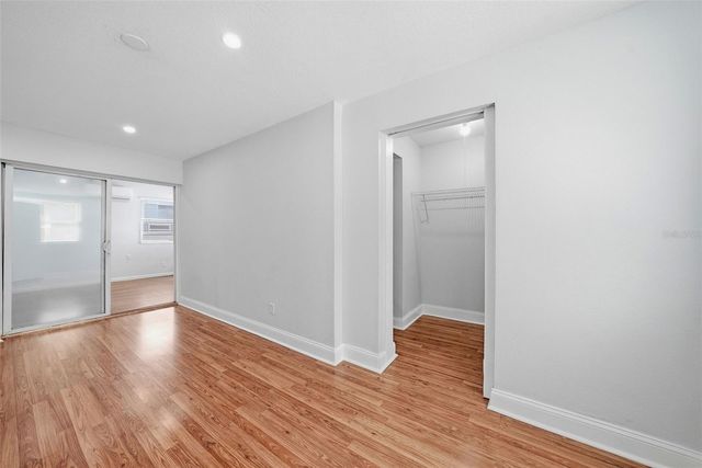 9310 N DARTMOUTH AVENUE, Tampa, FL 33612