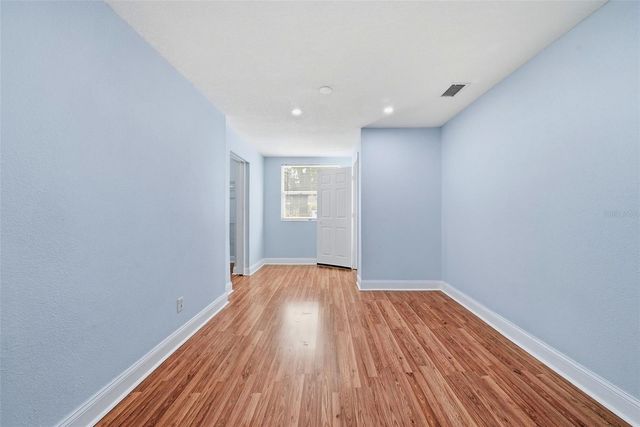 9310 N DARTMOUTH AVENUE, Tampa, FL 33612