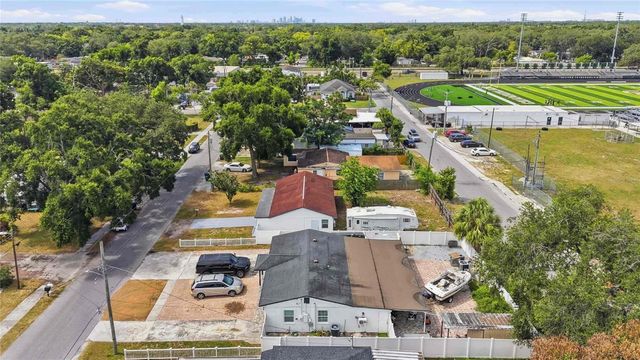 9310 N DARTMOUTH AVENUE, Tampa, FL 33612