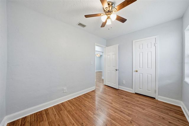 9310 N DARTMOUTH AVENUE, Tampa, FL 33612