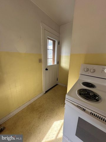 11 FIRST ST, Lewistown, PA 17044