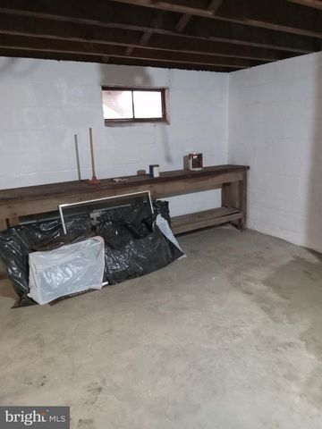 11 FIRST ST, Lewistown, PA 17044