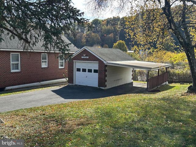 11 FIRST ST, Lewistown, PA 17044