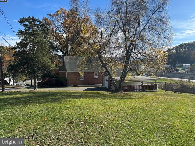 11 FIRST ST, Lewistown, PA 17044