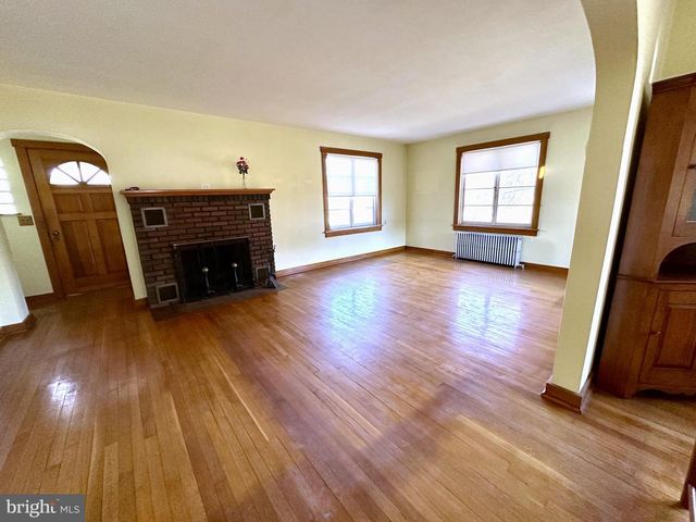 11 FIRST ST, Lewistown, PA 17044