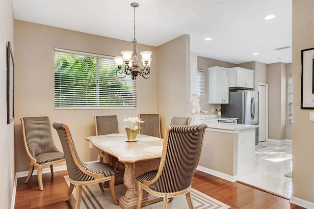 8982 FOUNDERS CIR, Palmetto, FL 34221