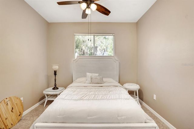 8982 FOUNDERS CIR, Palmetto, FL 34221